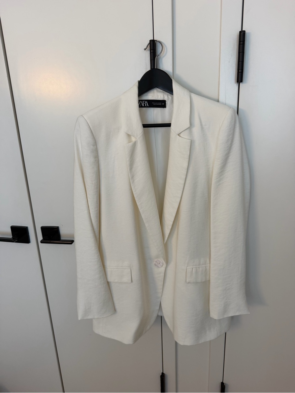 ZARA Off-White Single-Button Blazer